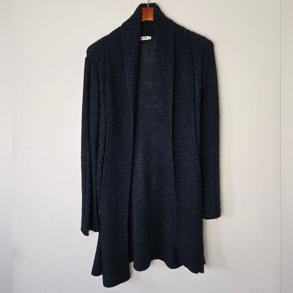 Indigenous 100% Alpaca Cardigan Forest Green Color Made in Peru Size Large - Picture 10 of 16